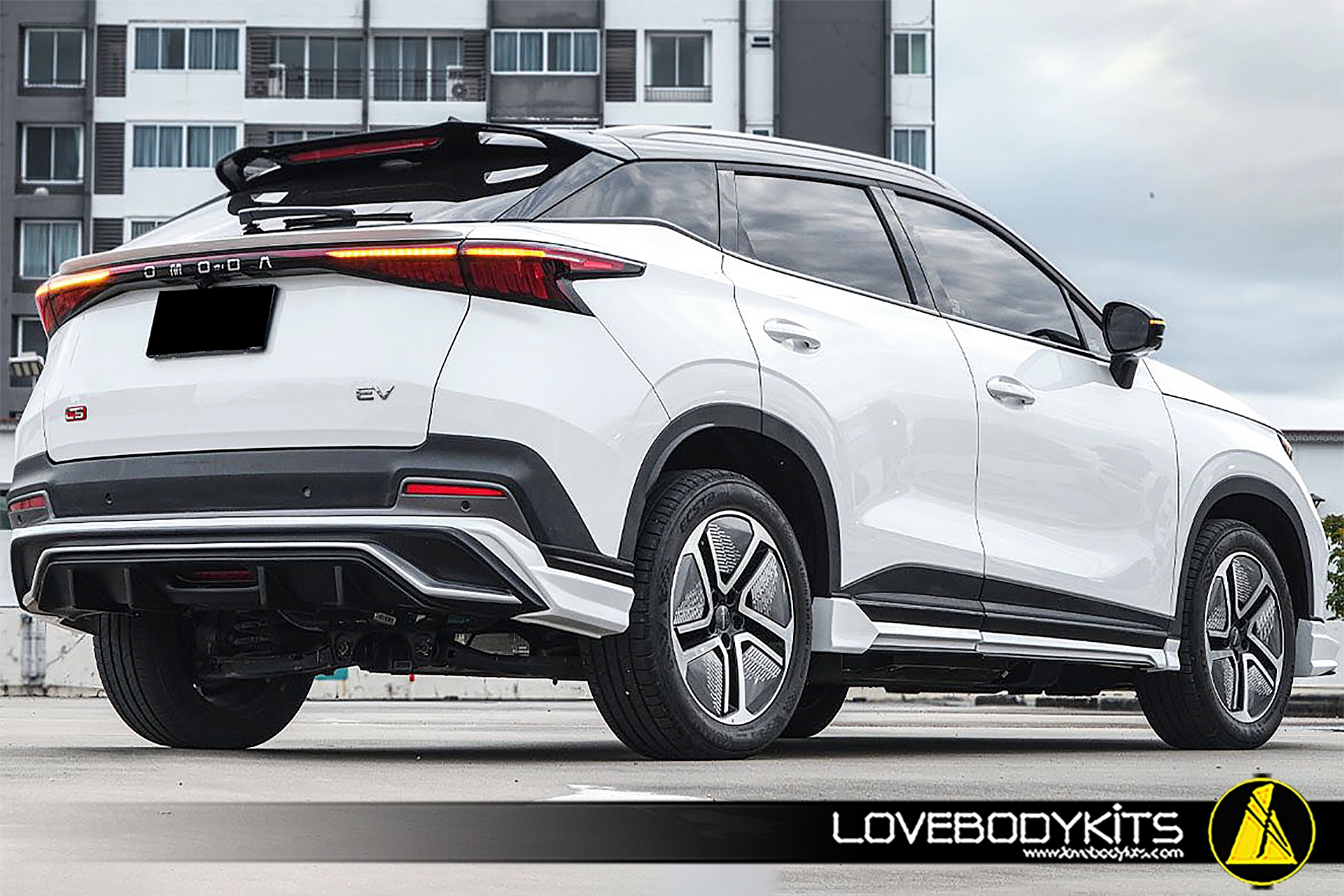 ชุดแต่ง ZAD DESIGN : OMODA C5