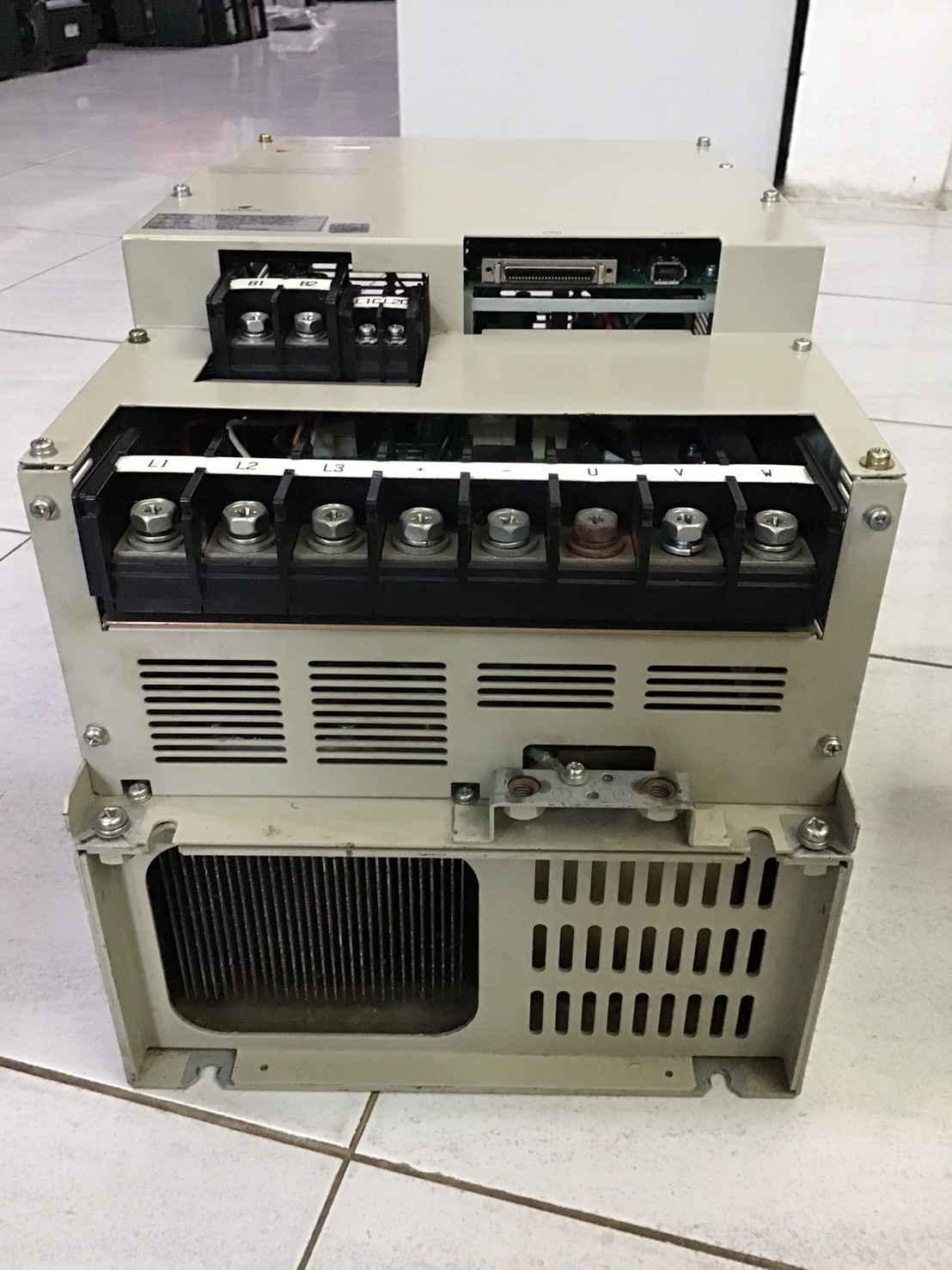 SGDM-1AADA SERVOPACK “ YASKAWA ”