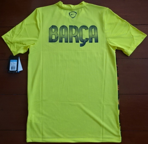 เสื้อฟุตบอล ทีมสโมสรบาร์เซโลน่า ชุดฝึกซ้อม Prematch Training 2013/14 ใหม่ M-Size / BARCELONA Football Shirt Prematch Training Kit 2013/14 Jersey NEW M-Size