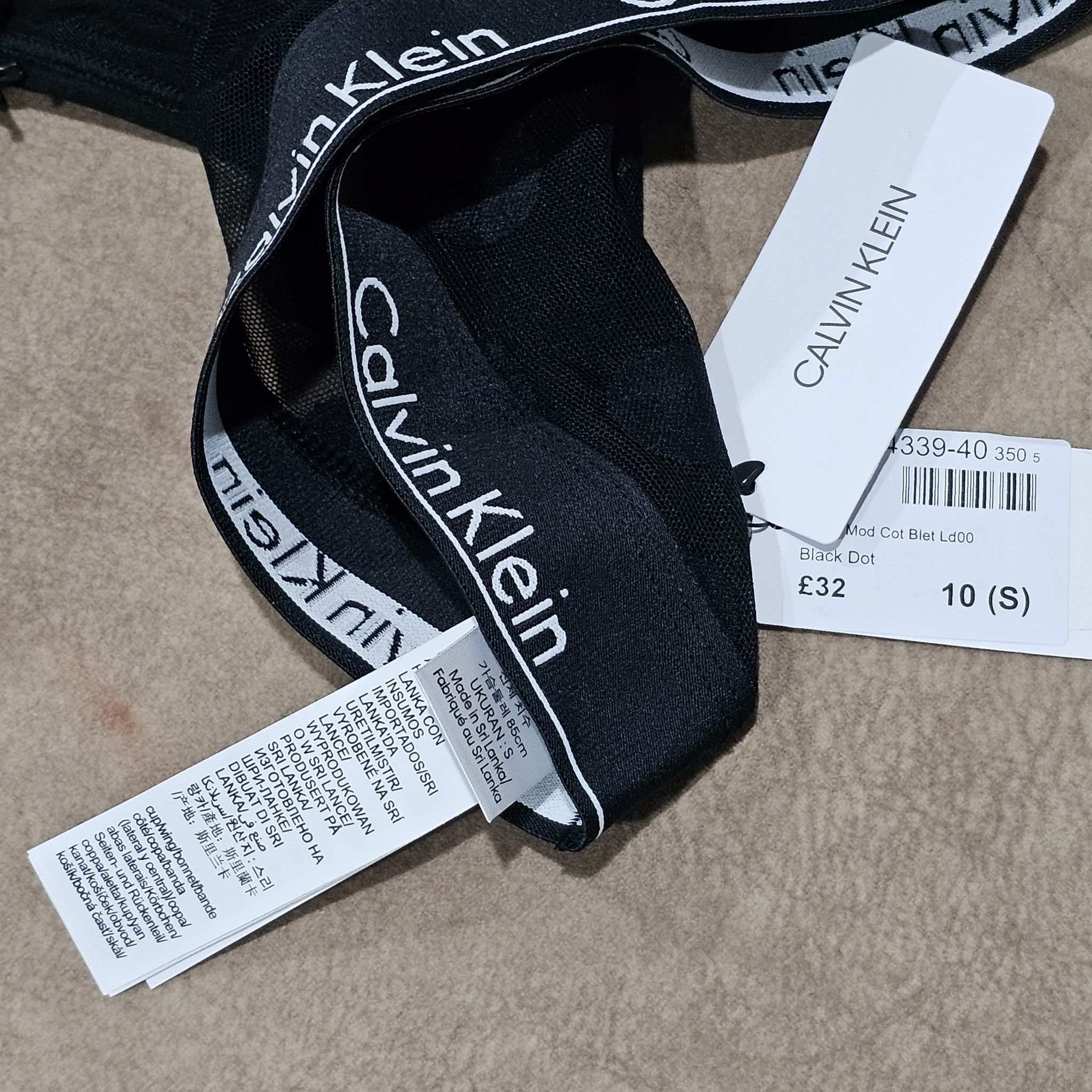 ชุดชั้นใน Calvin Klein รุ่น Unlined Modern Logo Bralette มีให้เลือก 3 สี ป้ายห้อย ของแท้ 100％