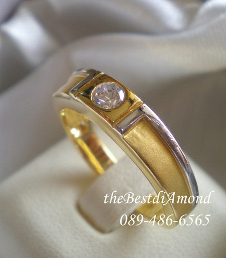 BR948-M+++แหวนunisex แบบ 2 tone+++ เก๋สุดๆ เรียบ หรู ดูมี class เล่น 2 tone ได้สวยมาก ด้วยทองแบบเงา และ แบบพ่นทราย ใส่เป็นแหวนคู่ชายหญิงได้เลยค่ะ