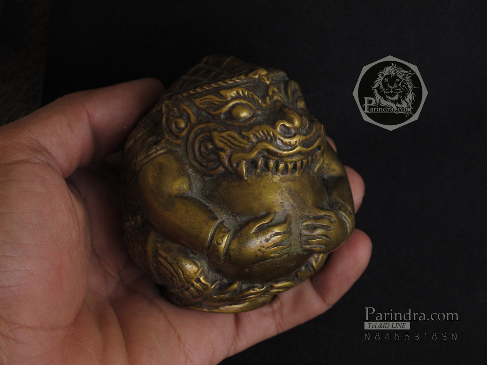 รูปหล่อทองเหลือง หนุมานอมจันทร์ งานฝีมือเก่า