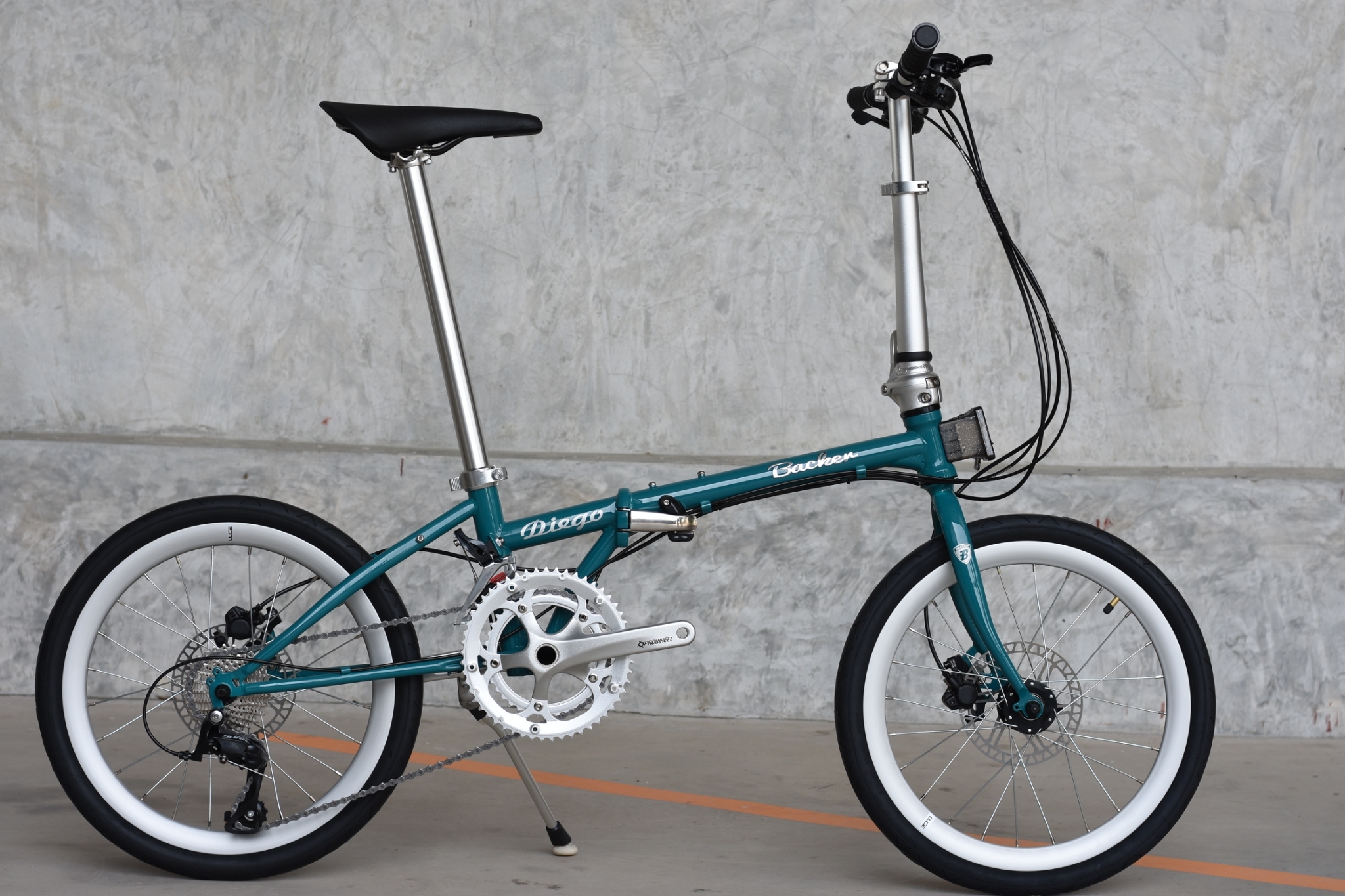 จักรยานพับ BACKER DIEGO ล้อ 20 นิ้ว เฟรมโครโม เกียร์ 18sp. ปี 2023