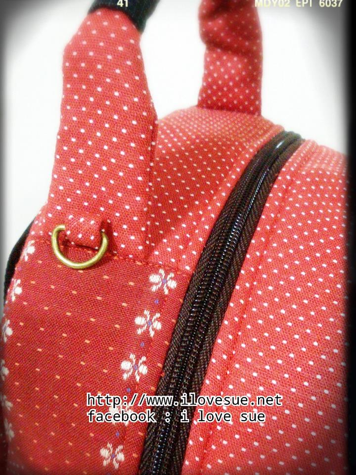 กระเป๋าเป้ Old School Backpack โทนแดง - สั่งทำค่ะ