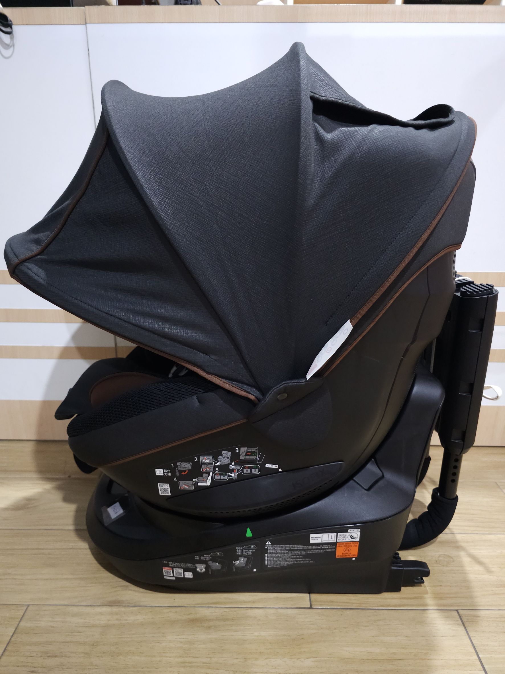 คาร์ซีท Ailebebe รุ่น Kurutto R Grance สีดำ 2022 คาร์ซีทมือสองสภาพเหมือนใหม่ ทำความสะอาดพร้อมใช้งาน