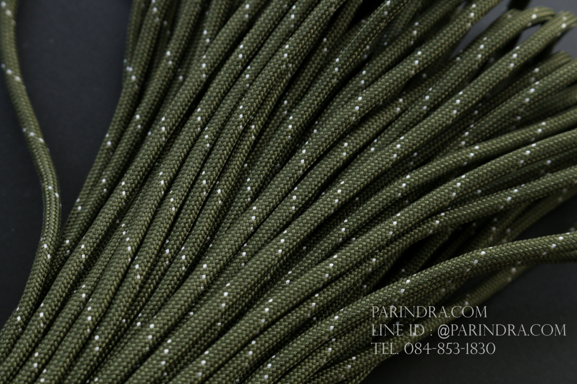 เชือกพาราคอร์ด PARACORD 550 สีเขียวจุดขาว ใช้ได้งานได้เอนกประสงค์
