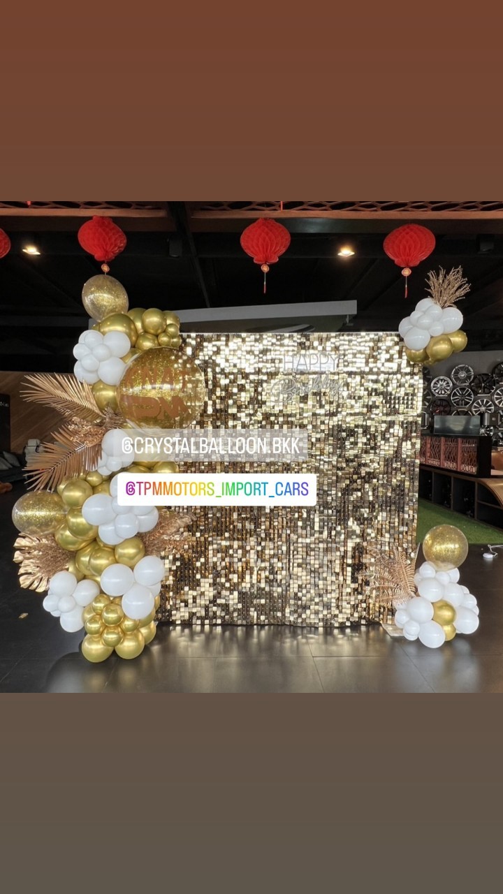 Organic Backdrop ฉากวิบวับ สีทอง ขนาด 2x2 เมตร Theme ทอง พร้อม ป้ายตัวอักษรไฟ Happy Birthday 1 ชิ้น พร้อมตกแต่ง สามารถเปลี่ยนสีลูกโป่ง/เปลี่ยนข้อความได้