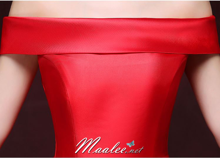 พร้อมเช่า ชุดราตรียาว แบบไหล่ปาด สไตล์วินเทจผ้าไหมดัชเชส กระโปรงทรงA แต่งโบว์2ชั้น ช่วงเอว สีเขียว (เชือกผูกหลัง)