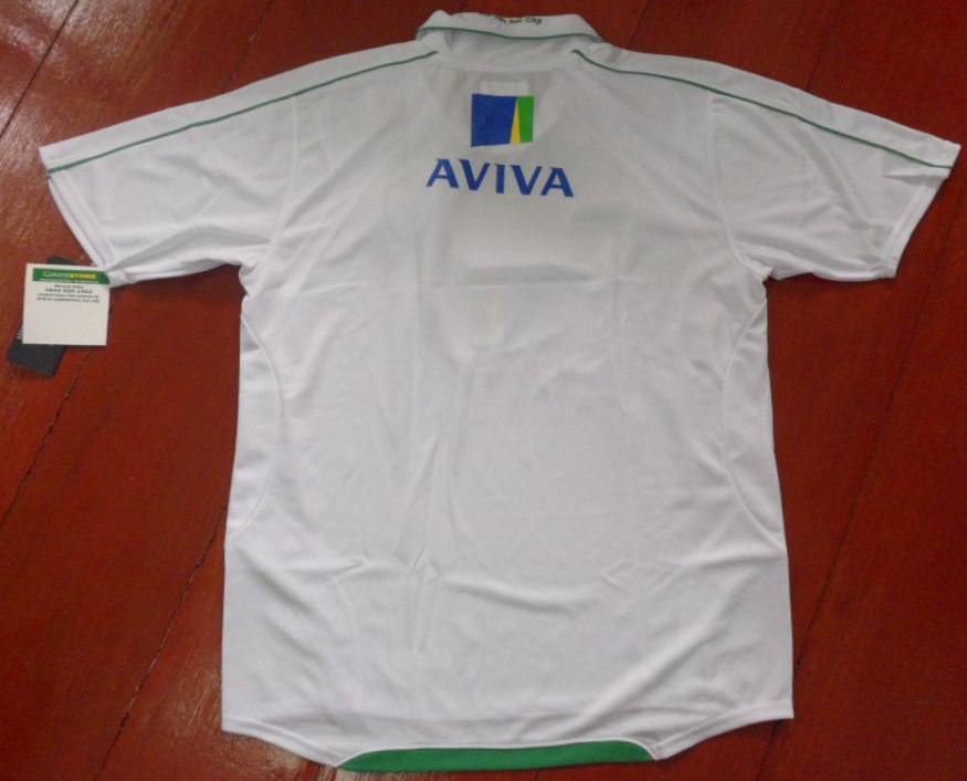 เสื้อฟุตบอล ทีมสโมสรนอริช ซิตี้ ชุดเยือน 2009/11 ใหม่ M-Size / NORWICH CITY Football Shirt Away Kit 2009/11 Jersey NEW M-Size