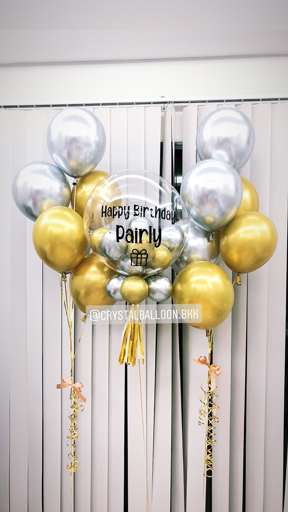 ลูกโป่ง วันเกิด Bubble ขนาด 24" สีเงิน-ทอง สุดหรู พร้อม ช่อลูกโป่งโครเมี่ยม ช่อ 6 ลูก 2 ช่อ พร้อมตกเเต่ง สามารถเปลี่ยนสีลูกโป่ง/เปลี่ยนข้อความ/เปลี่ยนขนาดได้