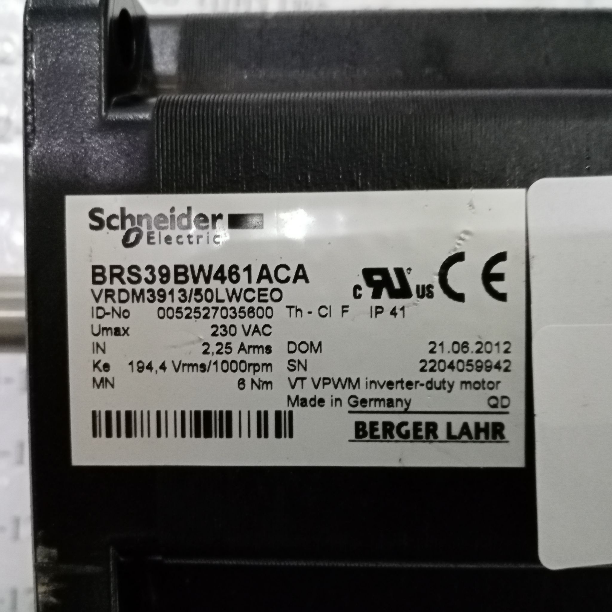 SERVO MOTOR " SCHNEIDER " รุ่น BRS39BW461ACA