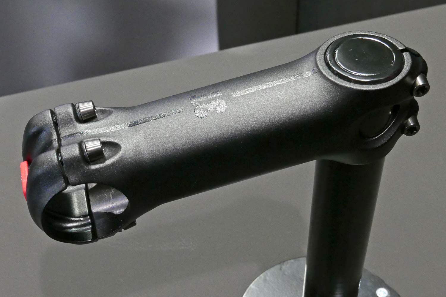 คอแฮนด์ 3T APTO TEAM STEALTH ALLOY STEM ยก 6 องศา ยาว 70-130มม.,3T MY2020