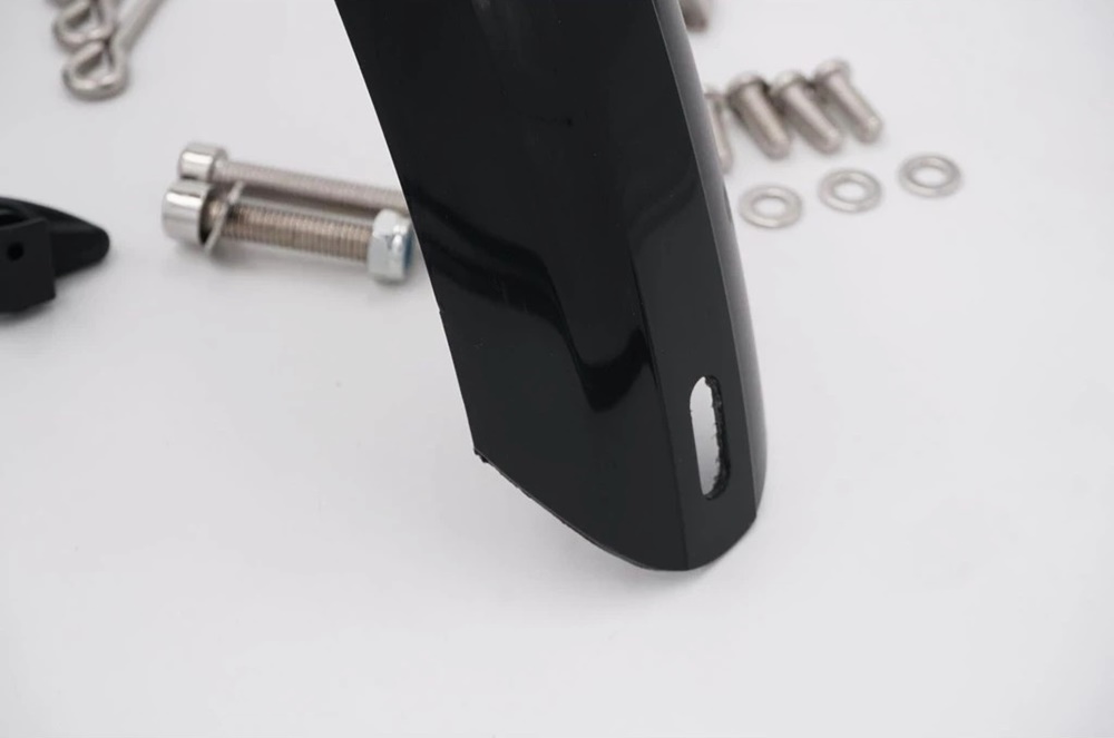 บังโคลนจักรยาน DAHON Fender set 16", 20" V-Brake, 20" Disc Brake ผลิตจากพลาสติก PP มีให้เลือก สำหรับล้อ 16", 20" วีเบรก และ 20" ดิสเบรก.