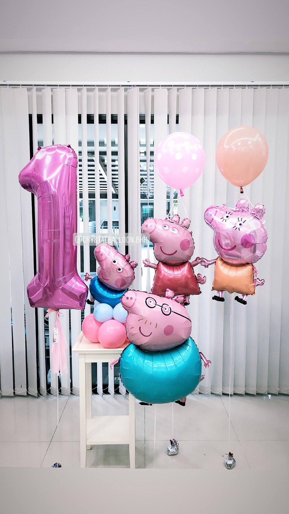 ลูกโป่ง วันเกิดเด็ก Theme Peppa Pig Familys พร้อม ฟอยล์ตัวเลข ขนาด 40" 1 ชิ้น พร้อมตกเเต่ง สามารถเปลี่ยนสีลูกโป่ง/เปลี่ยนสี-ฟอยล์ตัวเลข/เปลี่ยนฟอยล์ตกแต่งได้