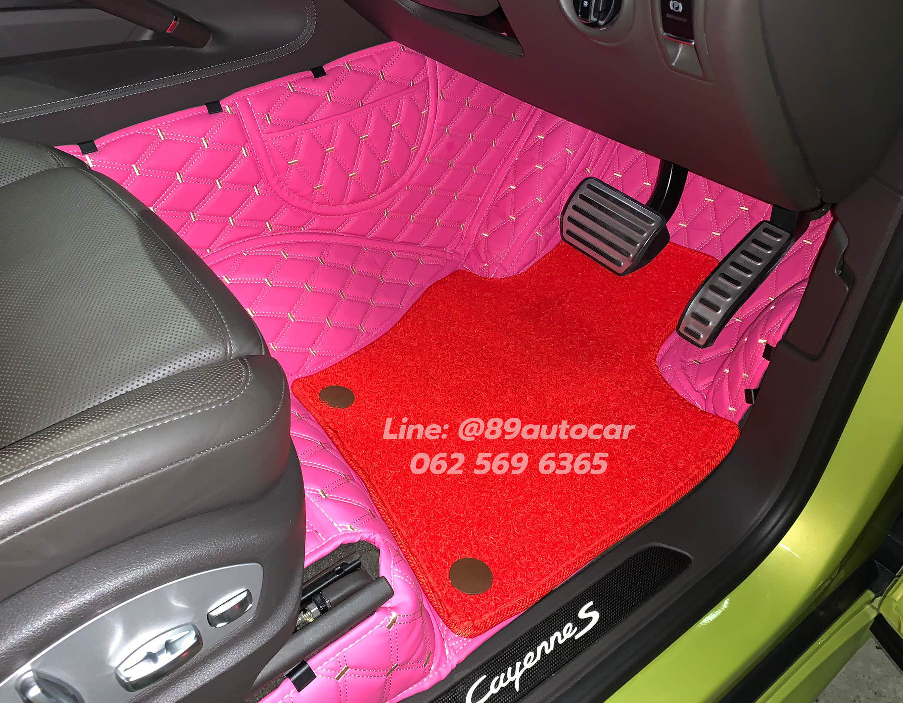 Prosche Cayenne (ปอเช่ คเยน) 2007-2018 ปูพรมVVIP สีชมพูด้ายทอง เสริมไวนิลดักฝุ่นสีแดง เต็มคัน