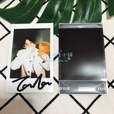 โพลารอยด์ (3") พร้อมลายเซ็น หลินเยี่ยนจวิ้น