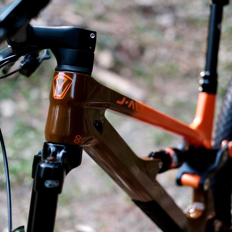 จักรยานเสือภูเขาฟูลซัส JAVA SALTAFOSSI Fullsuspension 27.5 เฟรมคาร์บอน เกียร์ Deore 12 สปีด 2023