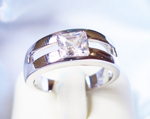 หวนแบบนี้ ที่ร้านหนุ่มๆ ซื้อเยอะมาก งานดูดีรหัส BR033-RD