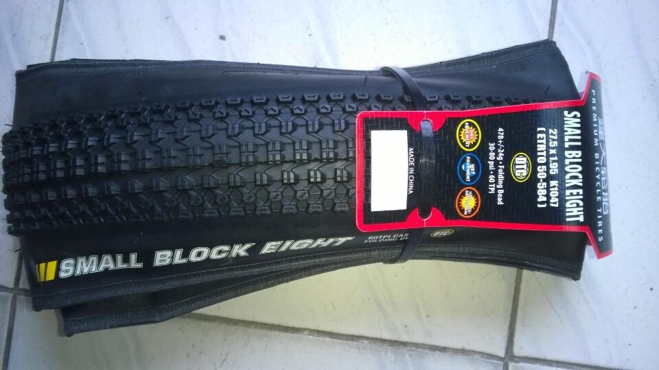 ยางนอกจักรยานขอบพับ KENDA K1047 Small Block Eight Folding Bead 60TPI,27.5x1.95