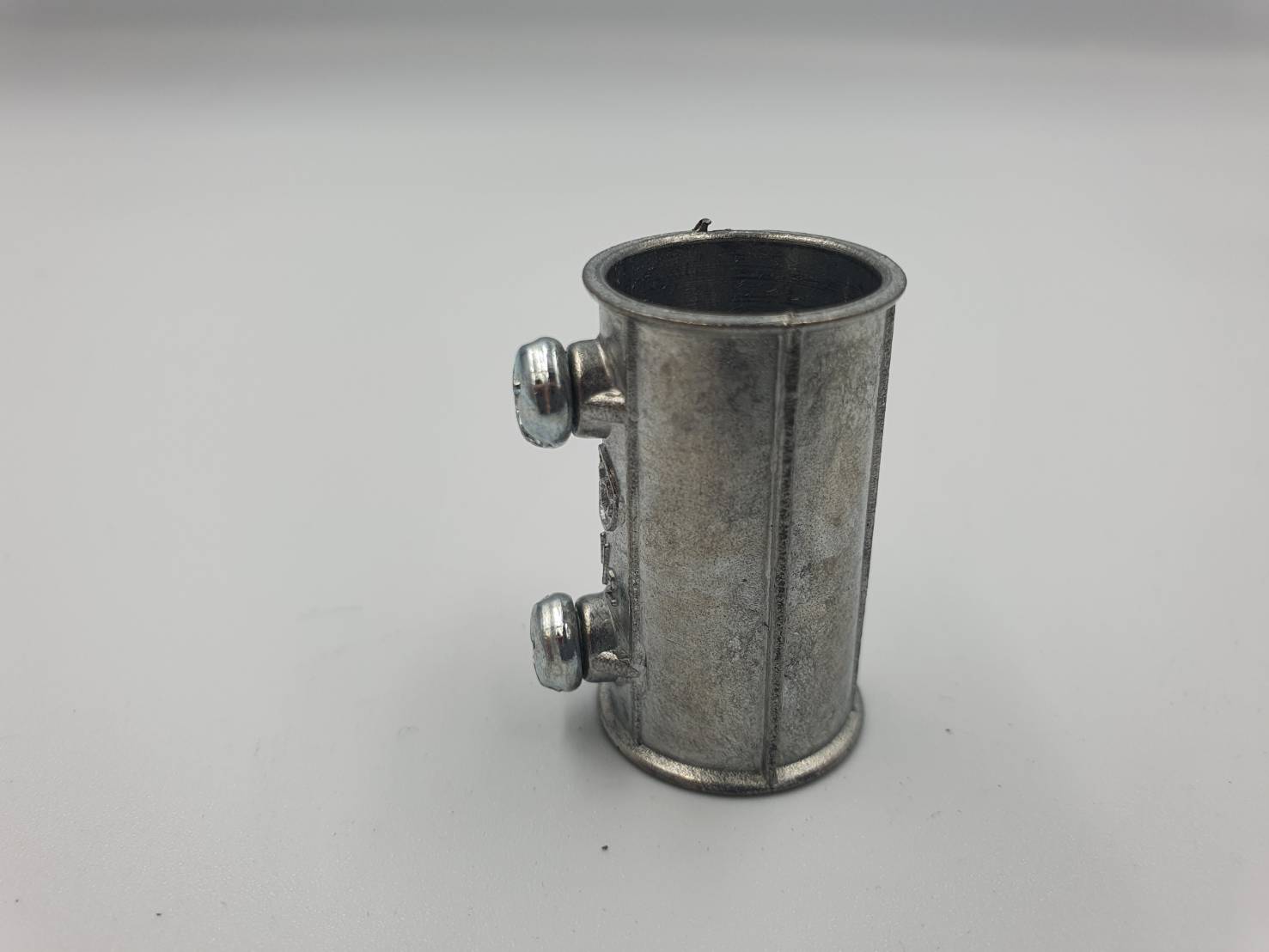 ข้อต่อบาง EMT