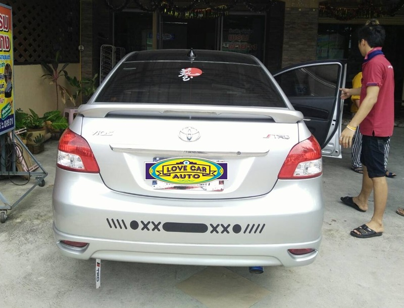 ยางปูพื้นรถยนต์เข้ารูป Toyota Vios 2007 ธนูสีเทาขอบเทา