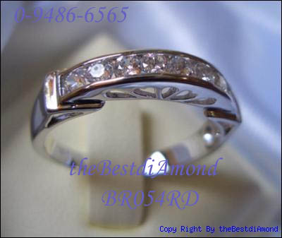 +++ แหวนแถวดูดีคะ มีลายฉลุด้านหน้า-ด้านหลัง สวยงามมากคะ งานดีมีดีไซน์คะ รหัส BR054RD+++