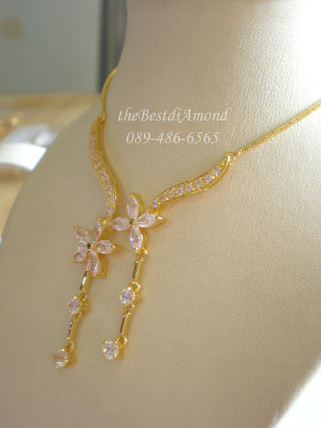 SET006+++สร้อยสังวาลย์ พร้อมต่างหูสุดสวย+++สวยหรูมามาเป็นเซ็ท มีสร้อยคอสังวาลย์เข้าเซ็ทกับต่างหูค่ะ รูปดอกไม้ค่ะ