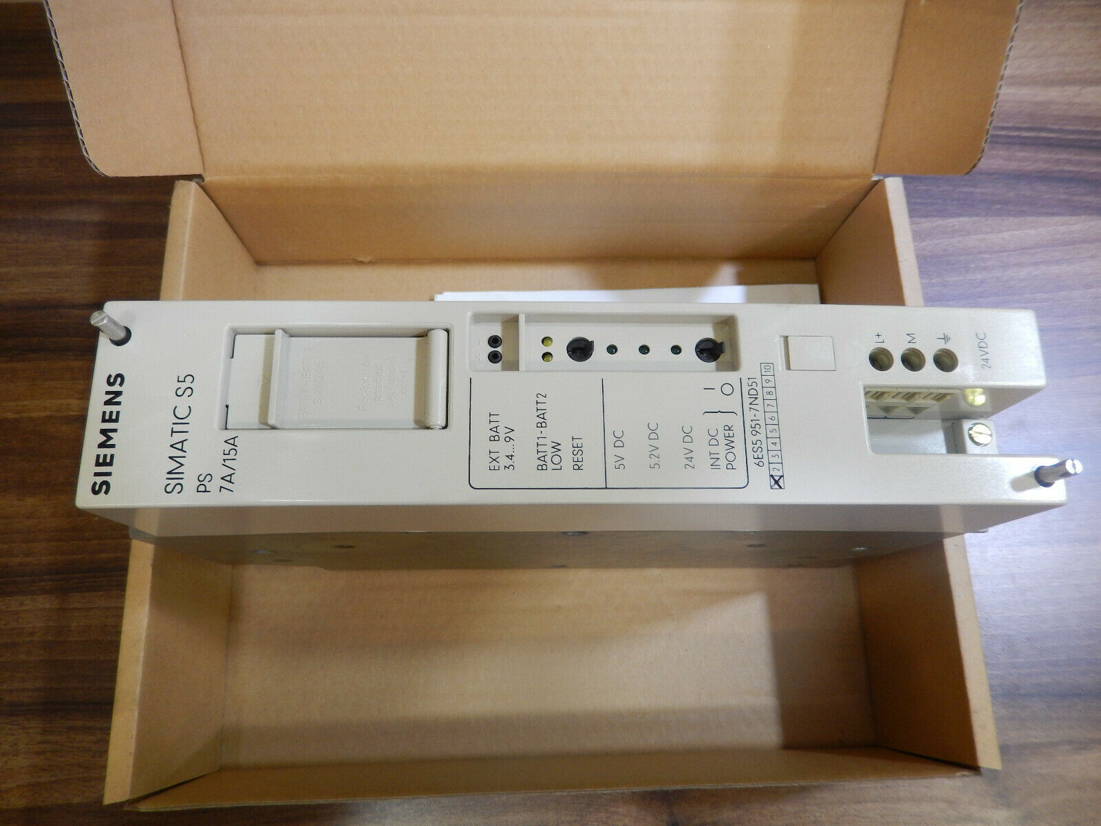 PLC " SIEMENS " รุ่น 6ES5951-7ND51