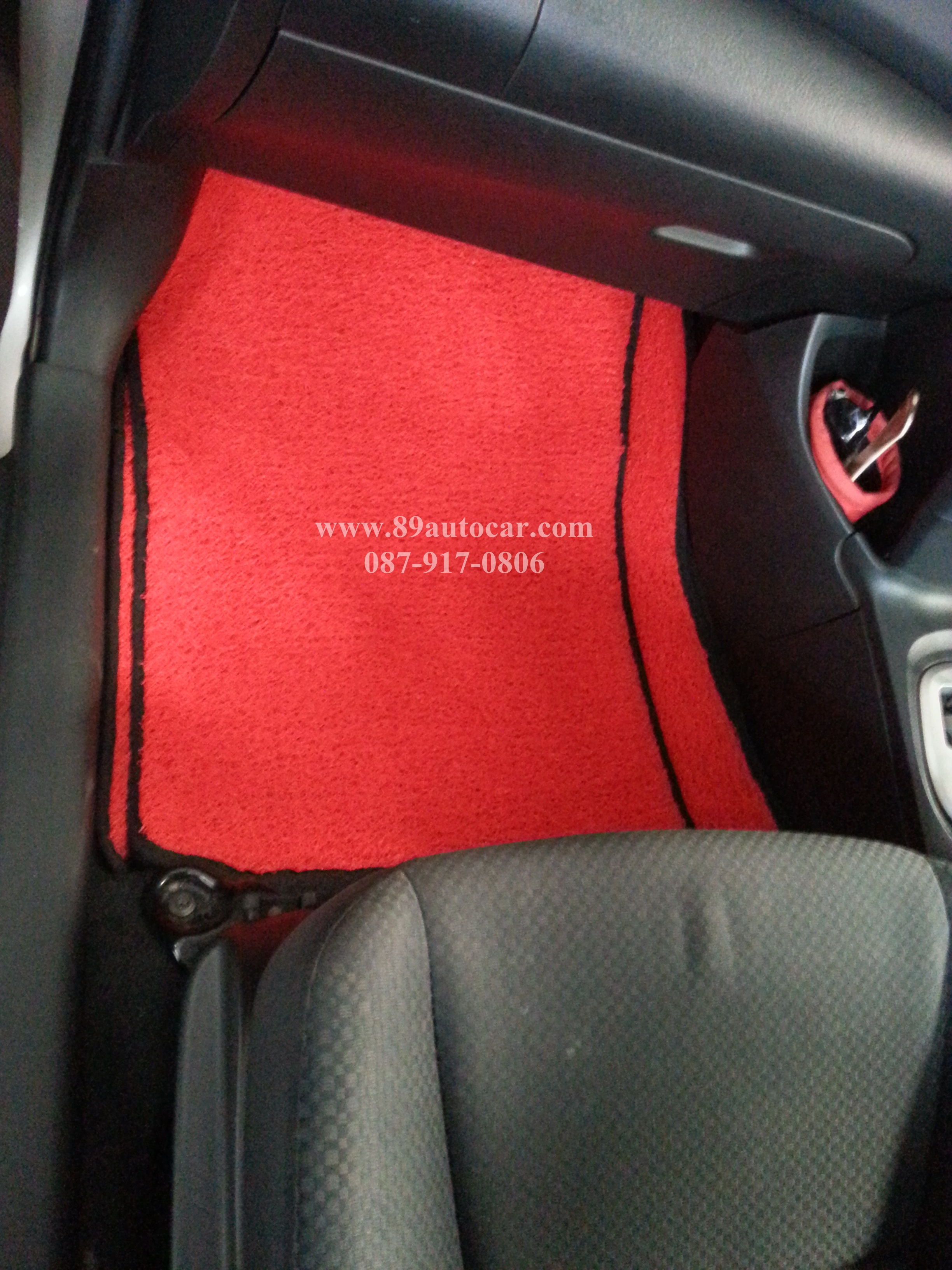 พรมไวนิลปูพื้นรถยนต์ Toyota Vios 2010 สีแดงขอบดำ