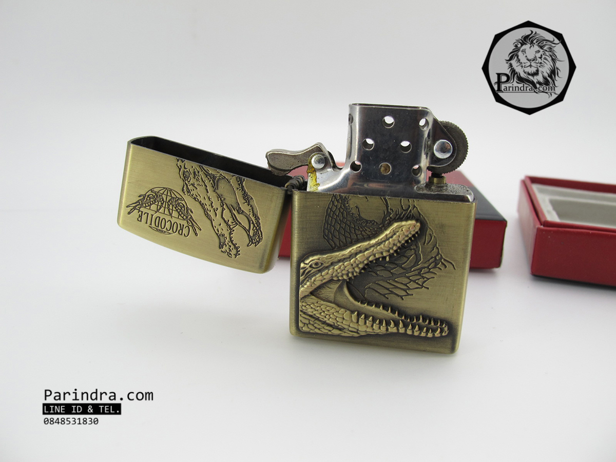 ไฟแช็คน้ำมัน ลาย Crocodile จรเข้ เพชฌฆาตแห่งลุ่มน้ำ สีทองเหลือง