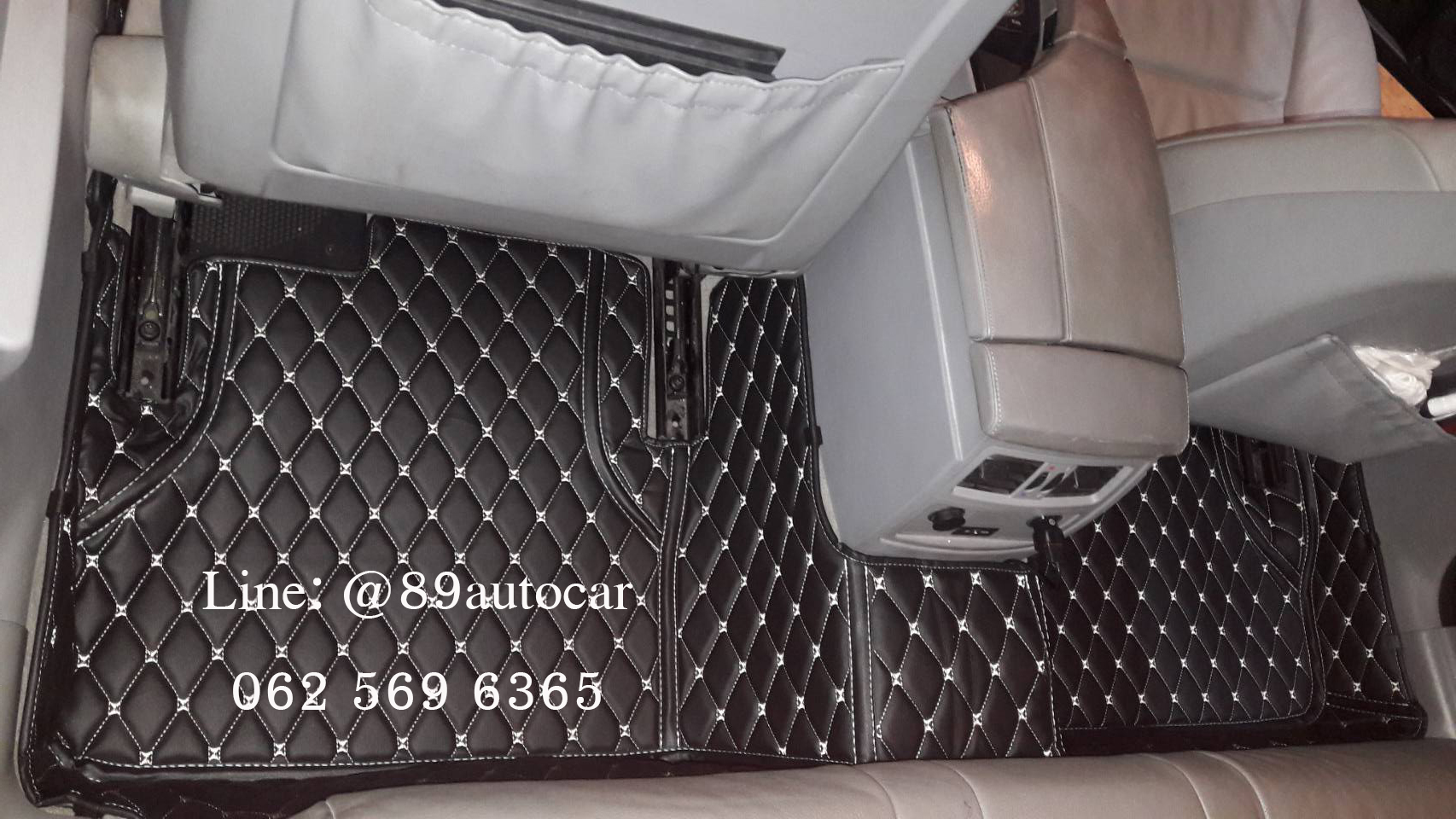 BMW Series 5 E60 ปูพรมหกดี สีดำด้ายทอง เต็มคัน