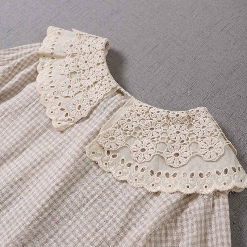 เสื้อผ้าฝ้ายลายสก็อตแต่งปกผ้าลูกไม้