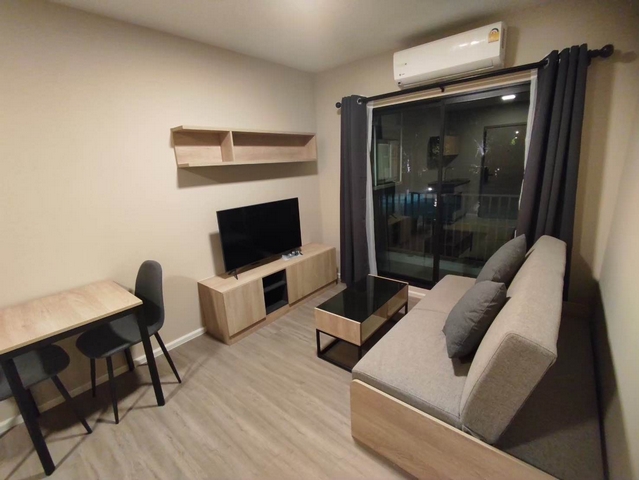 ให้เช่าดีคอนโด ไฮด์อเวย์-รังสิต ตึก B 33 ตร.ม. ติดสวน เฟอร์ครบ ตรงข้ามธรรมศาสตร์รังสิต