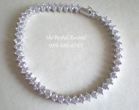 CL009RD+++สร้อยข้อมือเพชรรอบวงแบบหนามเตย 2 จุด+++เรียบ หรูหรา โชว์เพชรสุดๆๆ ดูดีมีระดับมาก อยู่ได้นานไม่ล้าสมัย งานเรียบร้อยมากๆๆๆ