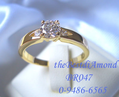 BR047+++แหวนเพชรชู เม็ดเดี่ยวขนาด 30 สต+++ แหวนแบบ Basic ใส่ได้นานไม่เบื่อ วงนี้เพชรไม่ใหญ่ ใส่ติดนิ้วได้เลย แบบเรียบๆ แต่ดูดีค่ะ