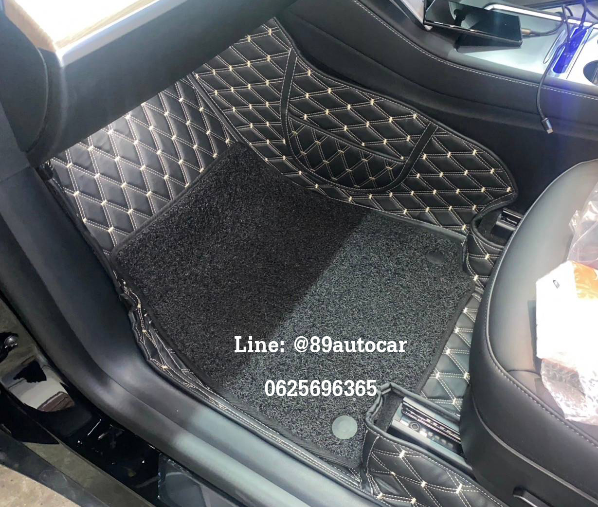 พรมปูพื้นรถยนต์ Tesla Model Y ปูพรมVVIP สีดำด้ายทอง + ไวนิลสีดำ