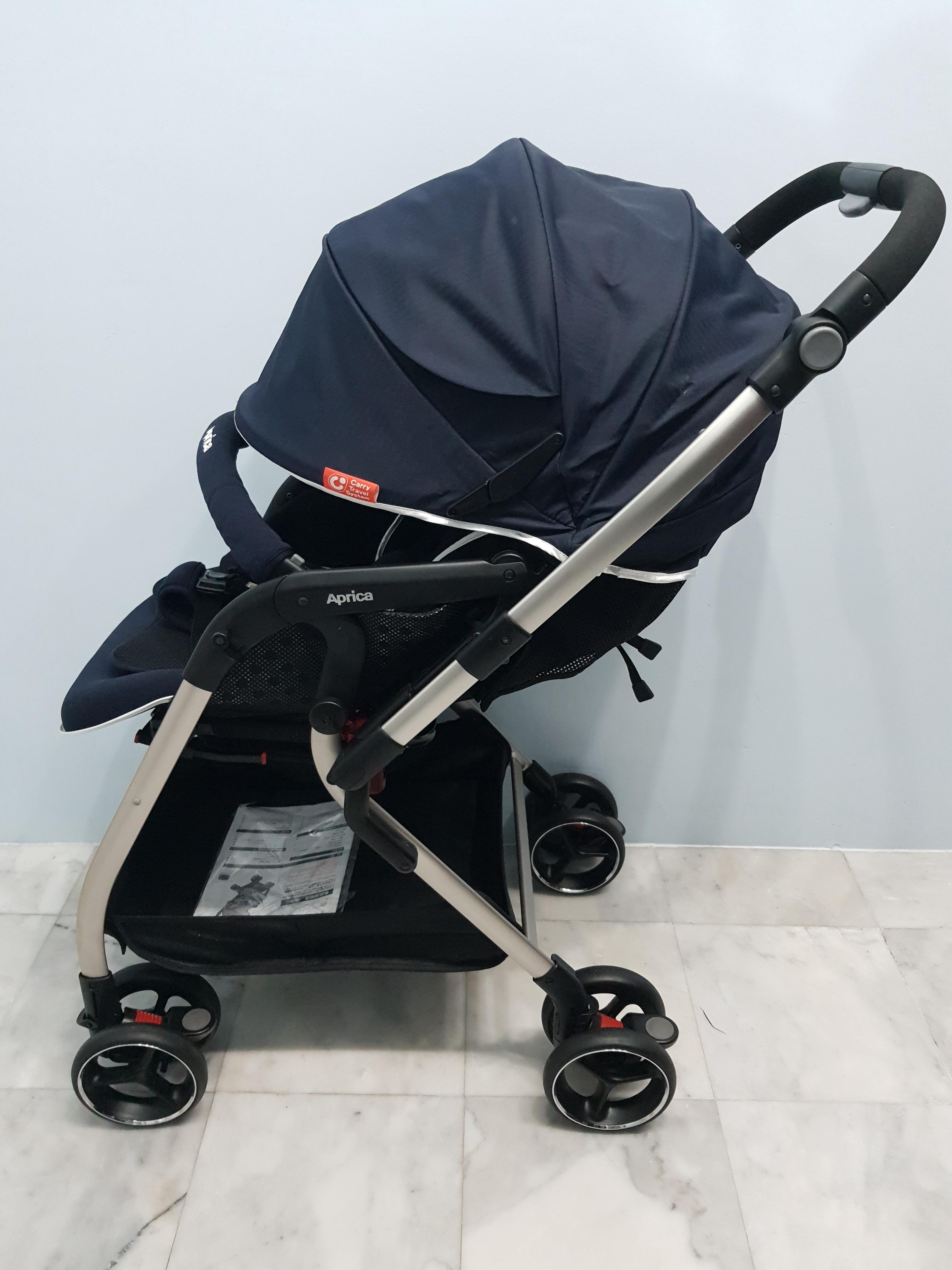 Aprica Optia สีน้ำเงิน