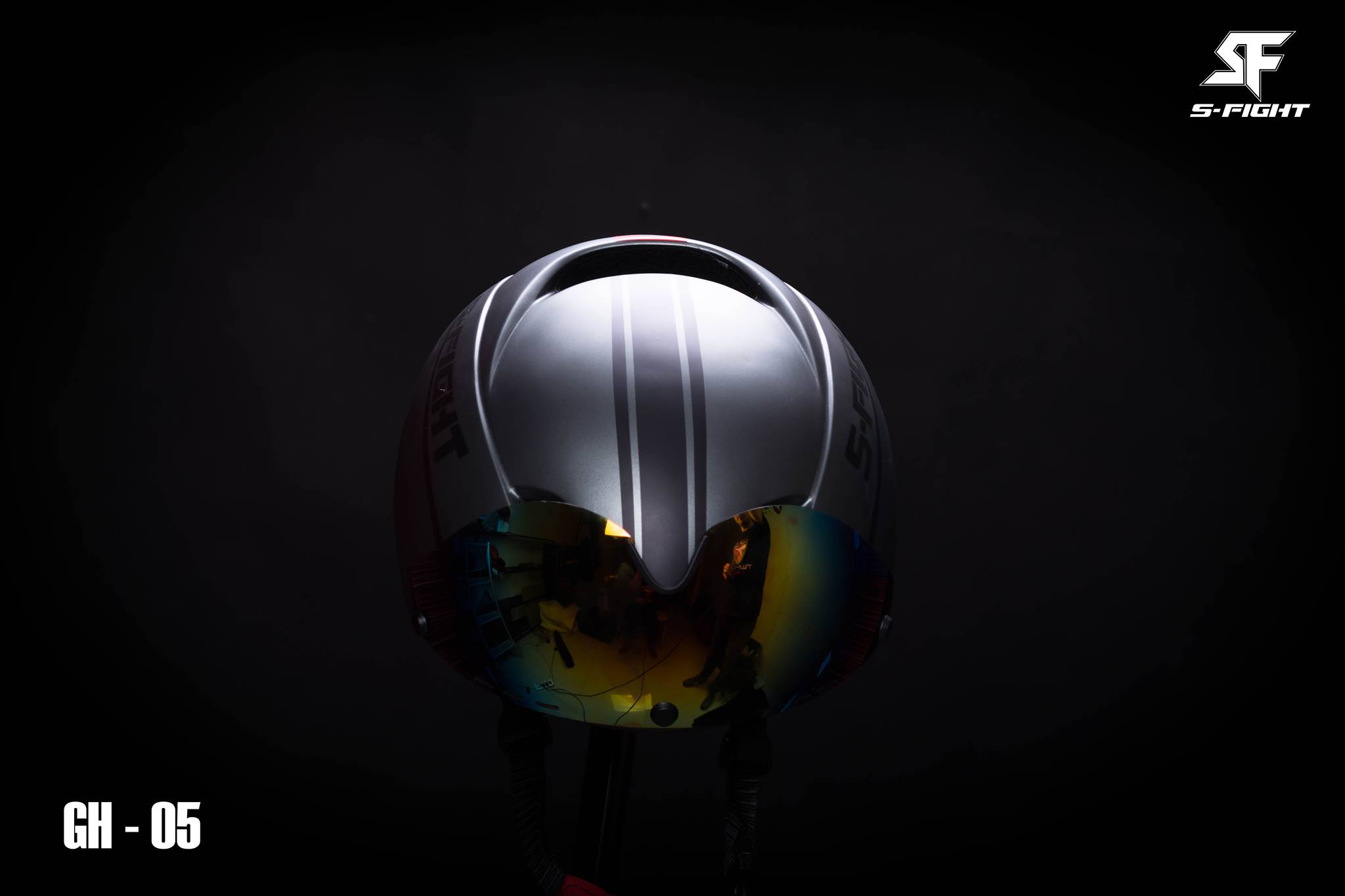 หมวก S-Fight AERO HELMET, GH-05 รอบศรีษะ 54-58 cm มีแว่นในตัว แว่นเป็นแบบแม่เหล็ก ถ้าไม่ใช้พลิกแว่นเก็บได้