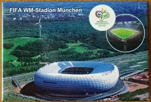 แม่เหล็กติดตู้เย็น การแข่งขันฟุตบอลโลก - ฟุตบอลโลก เยอรมนี 2006 FIFA WM-STADION MUNCHEN (อลิอันซ์ อารีน่า) ใหม่ / WORLD CUP International Football Tournament Magnet - WORLD CUP GERMANY 2006 FIFA WM-STADION MUNCHEN (ALLIANCE ARENA) NEW