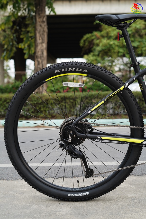 จักรยานเสือภูเขา Bianchi Magma 9.2 (2025) | เฟรมอลู ล้อ 29” | Shimano CUES 2x9 Speed | โช๊คหน้า 100mm Meta Description: