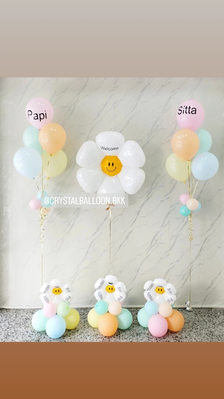 ลูกโป่ง วันเกิด ฟอยล์ดอกเดซี่จิ๋ว ตั้งฐาน 3 ชิ้น พร้อม ฟอยล์ดอกเดซี่ ตั้งเดี่ยว 1 ชิ้น,ช่อลูกโป่ง ช่อ 5 ลูก 2 ช่อ Theme สีพาสเทล พร้อมตกแต่ง สามารถเปลี่ยนสีลูกโป่ง/เปลี่ยนข้อความ/เปลี่ยนฟอยล์ตกแต่งได้