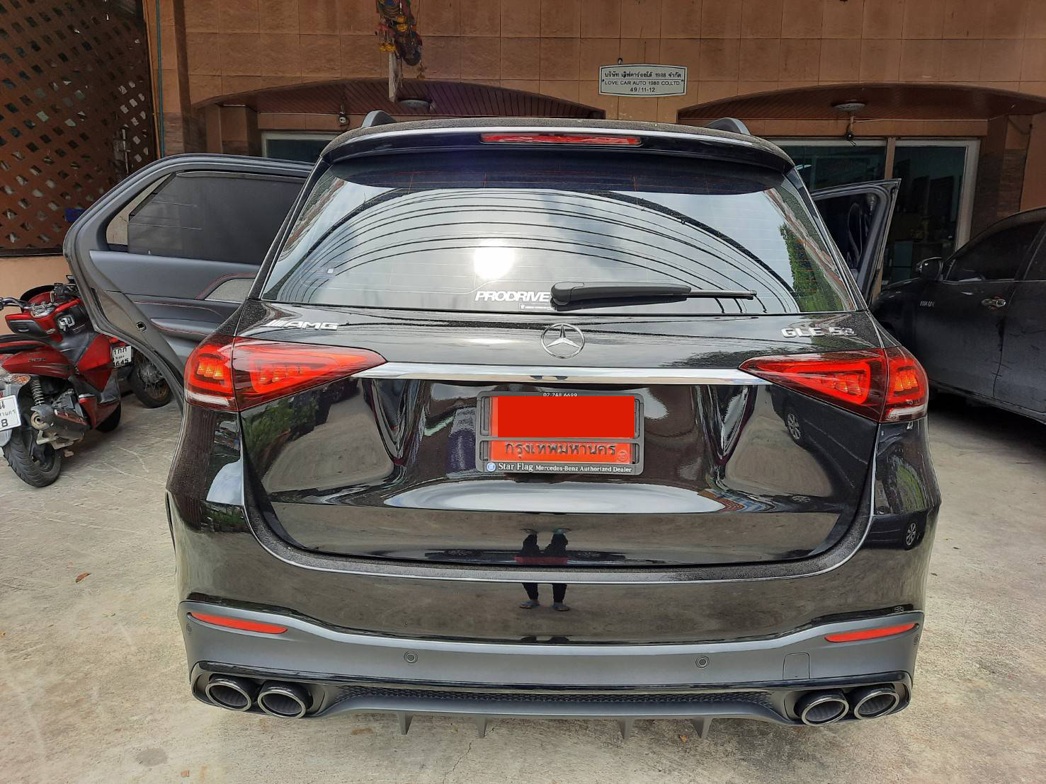 พรมปูพื้นรถยนต์ Benz GLE53 ตัดเข้ารูป