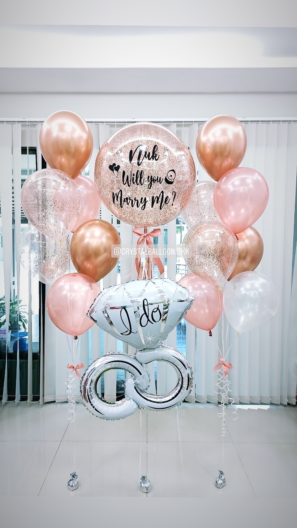 ลูกโป่ง Will You Marry Me? Bubble ขนาด 24" พร้อมตกแต่ง ช่อลูกโป่ง 7 ลูก 2 ช่อ,ลูกโป่งใส ใส่กลิตเตอร์ พร้อม ฟอยล์แหวนใหญ่ 1 ชิ้น สามารถเปลี่ยนสีลูกโป่ง/เปลี่ยนข้อความ/เปลี่ยนสี-ฟอยล์แหวน/เปลี่ยนขนาดได้