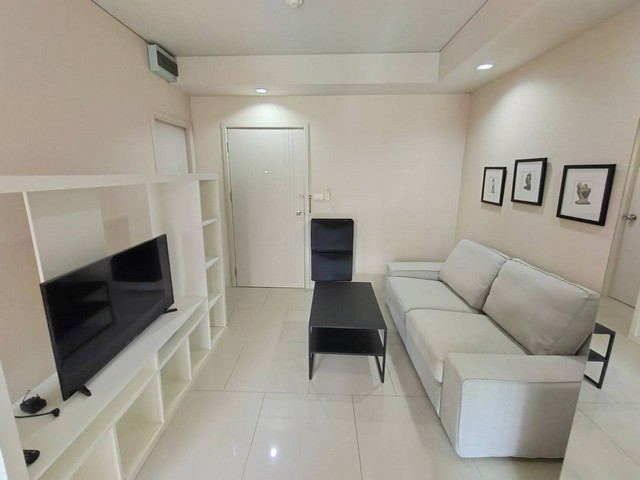 ให้เช่าคอนโด ฟ้าโดม ชั้น 2 ตึก A 40 ตรม.ติดสวน เฟอร์ครบ เครื่องใช้ไฟฟ้าครบ ใกล้ ม.ธรรมศาสตร์รังสิต