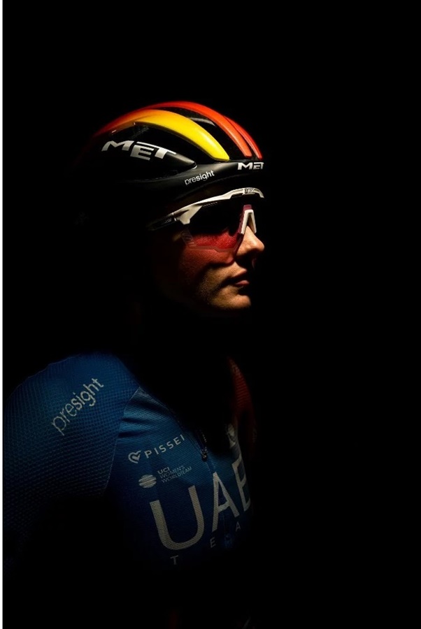 หมวกจักรยานอิตาลี MET Trenta 3K Carbon MIPS Team ADQ Edition ลายทีม ADQ UAE ไซส์ S 52-56 NEW2024