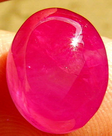 ทับทิมพม่าNATURAL RUBY เซอร์AIGS ทับทิมพม่า แดงสดออกแพรไทย กิม บ่ เซี่ยง สวยจริงอย่างนี้หายาก เม็ดนี้สวยจริง นน.7.94ct.ขนาด12.98x10.05x6.37mm