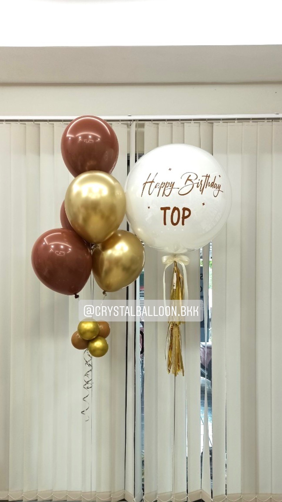 ลูกโป่ง วันเกิด ลูกโป่งยาง ขนาด 24" สีขาว พร้อม ช่อลูกโป่ง ช่อ 5 ลูก 1 ช่อ พร้อมตกเเต่ง สามารถเปลี่ยนสีลูกโป่ง/เปลี่ยนข้อความ/เปลี่ยนขนาดได้