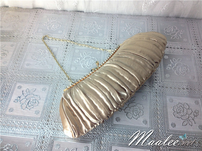 พร้อมส่ง Evening Clutch กระเป๋าออกงาน ผ้าซาตินอัดพลีท แต่งคริสตัลหรู พร้อมสายโซ่สะพาย สั้น/ยาว (เลือกแบบด้านล่าง)