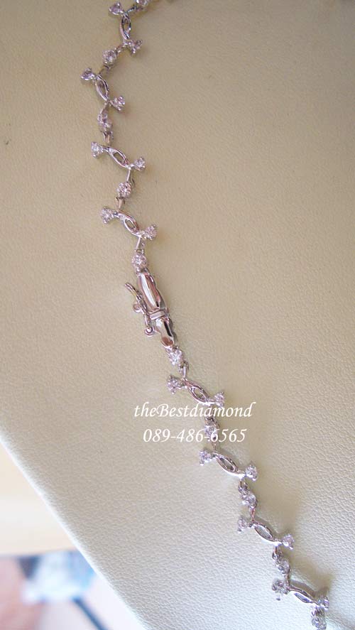 BN020RD+สร้อยเพชร เถาวัลย์เลื้อย+สร้อยแบบเก๋ไก๋ น่ารัก Modern Intrend สุดๆแบบทันสมัย อยู่ได้นานไม่มี out ใส่แล้วดูดี เพชรแวววาวสวยค่ะ ใส่ออกงานได้สบาย