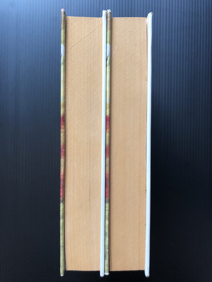 ลานภุมรา ( 2 เล่มชุด ) ผลงานของ กฤษณา อโศกสิน ( ศิลปินแห่งชาติ )